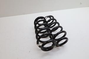 Gebruikte Veerschroef achter Lynk &amp; Co 01 1.5 PHEV Prijs € 100,00 Margeregeling aangeboden door Auto Demontage Elferink B.V.