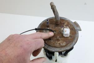 Gebruikte Tank element Pomp Saab 9-7X 4.2i V6 24V AWD Prijs € 100,00 Margeregeling aangeboden door Auto Demontage Elferink B.V.