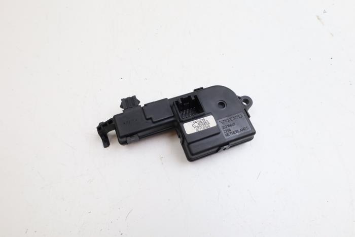 Gebruikte Module (diversen) Volvo XC70 (SZ) XC70 2.5 T 20V Prijs € 50,00 Margeregeling aangeboden door Auto Demontage Elferink B.V.