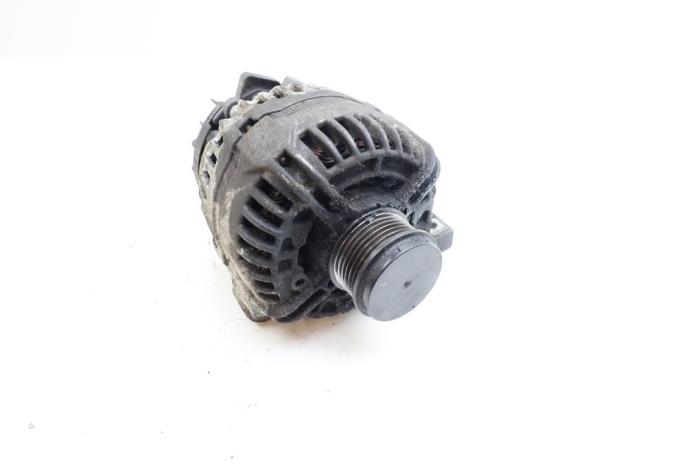 Gebruikte Dynamo Volvo XC70 (SZ) XC70 2.5 T 20V Prijs € 65,00 Margeregeling aangeboden door Auto Demontage Elferink B.V.