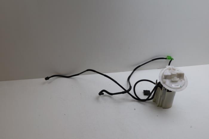 Gebruikte Tank element Pomp Mercedes E (C207) E-250 CDI,BlueTEC,d 16V Prijs € 75,00 Margeregeling aangeboden door Auto Demontage Elferink B.V.