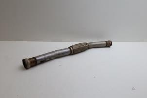 Gebruikte Uitlaat Tussenpijp Saab 9-3 I (YS3D) 2.0t 16V Prijs € 35,00 Margeregeling aangeboden door Auto Demontage Elferink B.V.