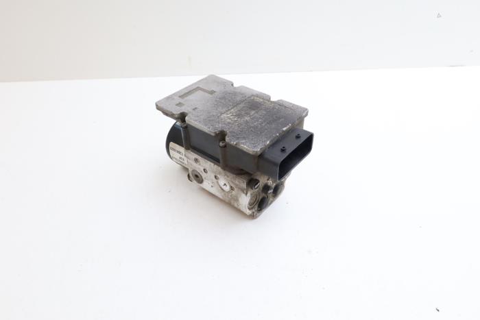 Gebruikte ABS Pomp Saab 9-3 II (YS3F) 2.0T 16V Prijs € 175,00 Margeregeling aangeboden door Auto Demontage Elferink B.V.