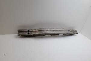 Gebruikte Bumperframe achter Saab 9-3 II (YS3F) 2.0T 16V Prijs € 50,00 Margeregeling aangeboden door Auto Demontage Elferink B.V.