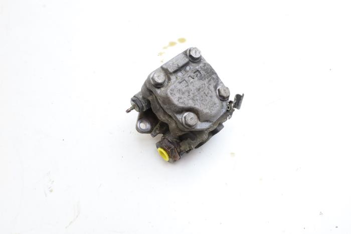 Gebruikte Servopomp Saab 9-3 II Sport Sedan (YS3F) 2.0t 16V Prijs € 75,00 Margeregeling aangeboden door Auto Demontage Elferink B.V.
