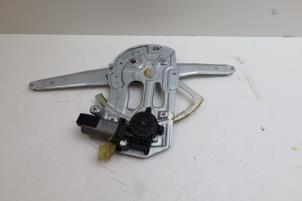 Gebruikte Raammechaniek 4Deurs links-voor Volvo S60 I (RS/HV) 2.4 20V 170 Prijs € 60,00 Margeregeling aangeboden door Auto Demontage Elferink B.V.