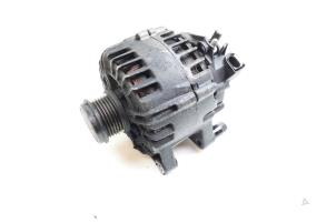 Gebruikte Dynamo Volvo V40 (MV) 1.6 D2 Prijs € 75,00 Margeregeling aangeboden door Auto Demontage Elferink B.V.