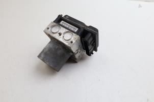 Gebruikte ABS Pomp Mercedes A (W169) 1.7 A-170 5-Drs. Prijs € 125,00 Margeregeling aangeboden door Auto Demontage Elferink B.V.