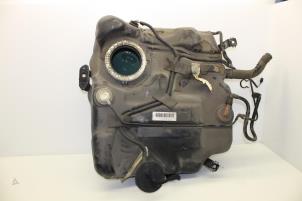 Gebruikte Tank Volvo S40 (MS) 2.5 T5 20V Prijs € 75,00 Margeregeling aangeboden door Auto Demontage Elferink B.V.