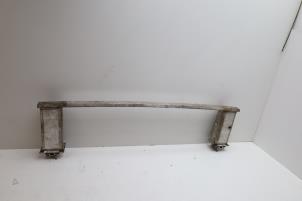 Gebruikte Dwarsbalk frontdeel Volvo XC90 II 2.0 T8 16V Twin Engine AWD Prijs € 75,00 Margeregeling aangeboden door Auto Demontage Elferink B.V.