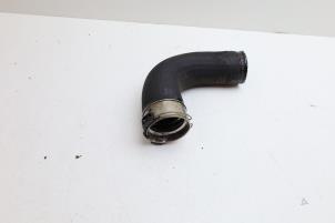 Gebruikte Intercooler Slang Volvo XC90 II 2.0 T8 16V Twin Engine AWD Prijs € 35,00 Margeregeling aangeboden door Auto Demontage Elferink B.V.
