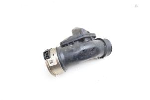 Gebruikte Intercooler Buis Volvo XC90 II 2.0 T8 16V Twin Engine AWD Prijs € 35,00 Margeregeling aangeboden door Auto Demontage Elferink B.V.