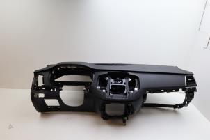 Gebruikte Dashboard Volvo XC90 II 2.0 T8 16V Twin Engine AWD Prijs € 1.000,00 Margeregeling aangeboden door Auto Demontage Elferink B.V.