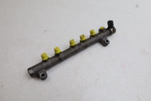 Gebruikte Injector brug Volvo V60 II (ZW) 2.0 D3 16V Prijs € 50,00 Margeregeling aangeboden door Auto Demontage Elferink B.V.