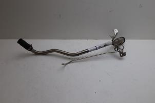 Gebruikte Vulpijp Brandstoftank Volvo XC60 II (UZ) 2.0 T5 16V Prijs € 75,00 Margeregeling aangeboden door Auto Demontage Elferink B.V.