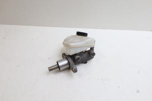 Gebruikte Hoofdremcilinder Volvo XC60 II (UZ) 2.0 T5 16V Prijs € 75,00 Margeregeling aangeboden door Auto Demontage Elferink B.V.