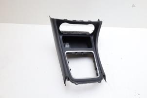 Gebruikte Middenconsoles Mercedes A (W176) 1.5 A-180 CDI, A-180d 16V Prijs € 50,00 Margeregeling aangeboden door Auto Demontage Elferink B.V.