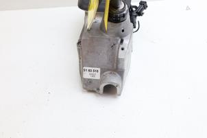 Gebruikte Versnellingspook Saab 9-3 I (YS3D) 2.0t 16V Ecopower Prijs € 100,00 Margeregeling aangeboden door Auto Demontage Elferink B.V.