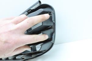 Gebruikte Grille Volvo XC60 I (DZ) 2.4 D4 20V AWD Prijs € 100,00 Margeregeling aangeboden door Auto Demontage Elferink B.V.