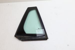 Gebruikte Driehoeks Ruit links-achter Saab 9-3 Sport Estate (YS3F) 1.8i 16V Prijs € 50,00 Margeregeling aangeboden door Auto Demontage Elferink B.V.