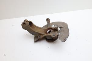 Gebruikte Fusee rechts-voor Volvo XC60 I (DZ) 2.4 D4 20V AWD Prijs € 100,00 Margeregeling aangeboden door Auto Demontage Elferink B.V.