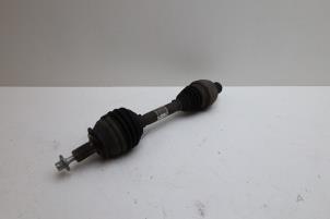 Gebruikte Aandrijfas rechts-voor Mercedes A (W176) 1.5 A-180 CDI, A-180d 16V Prijs € 75,00 Margeregeling aangeboden door Auto Demontage Elferink B.V.