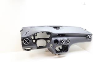 Gebruikte Dashboard Mercedes A (W176) 1.5 A-180 CDI, A-180d 16V Prijs € 400,00 Margeregeling aangeboden door Auto Demontage Elferink B.V.