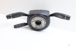 Gebruikte Licht + Raw Schakelaar Mercedes C (W205) C-180 1.6 16V Prijs € 150,00 Margeregeling aangeboden door Auto Demontage Elferink B.V.