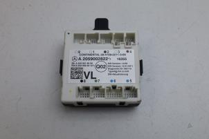 Gebruikte Module Centrale Deurvergrendeling Mercedes C (W205) C-180 1.6 16V Prijs € 50,00 Margeregeling aangeboden door Auto Demontage Elferink B.V.