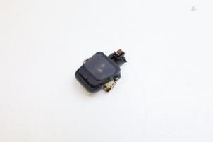 Gebruikte Regensensor Mercedes C (W205) C-180 1.6 16V Prijs € 25,00 Margeregeling aangeboden door Auto Demontage Elferink B.V.