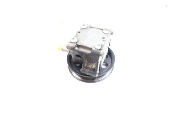 Pomp Servo van een Volvo V70 (BW) 2.0 T 16V 2011