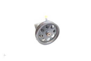 Pomp Servo van een Volvo V70 (BW) 2.0 T 16V 2011