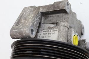 Pomp Servo van een Volvo V70 (BW) 2.0 T 16V 2011