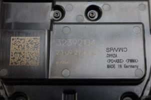 Gebruikte Binnenverlichting voor Volvo XC40 (XZ) Single Motor Extended Range 82 kWh Prijs € 75,00 Margeregeling aangeboden door Auto Demontage Elferink B.V.