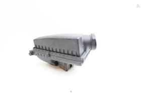 Gebruikte Luchtfilterhuis Volvo XC60 I (DZ) 2.4 D3/D4 20V AWD Prijs € 50,00 Margeregeling aangeboden door Auto Demontage Elferink B.V.