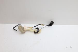 Gebruikte Tankvlotter Volvo S70 2.5 10V Prijs € 40,00 Margeregeling aangeboden door Auto Demontage Elferink B.V.