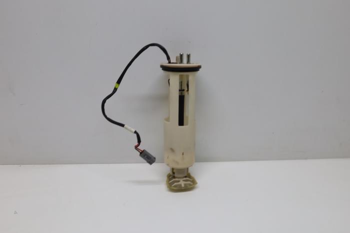 Gebruikte Tank element Pomp Volvo C70 (NK) 2.5 Turbo LPT 20V Prijs € 45,00 Margeregeling aangeboden door Auto Demontage Elferink B.V.