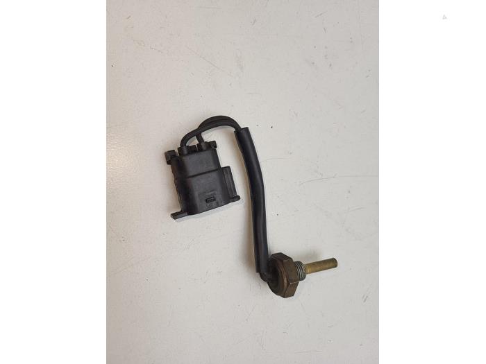 Gebruikte Temperatuursensor Motor Volvo S40 Prijs € 25,00 Margeregeling aangeboden door Auto Demontage Elferink B.V.
