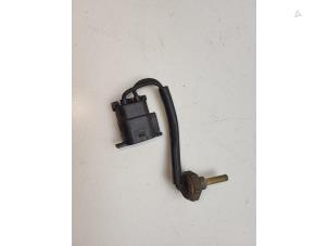 Gebruikte Temperatuursensor Motor Volvo S40 Prijs € 25,00 Margeregeling aangeboden door Auto Demontage Elferink B.V.