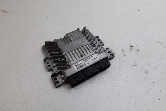 Gebruikte Inspuitcomputer Volvo V70 (BW) 2.0 D 16V Prijs € 150,00 Margeregeling aangeboden door Auto Demontage Elferink B.V.