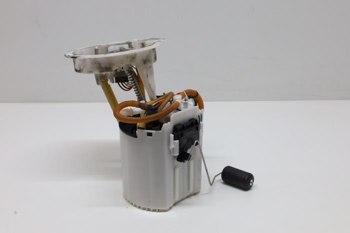 Gebruikte Tank element Pomp Volvo V90 II (PW) 2.0 T5 16V Prijs € 125,00 Margeregeling aangeboden door Auto Demontage Elferink B.V.