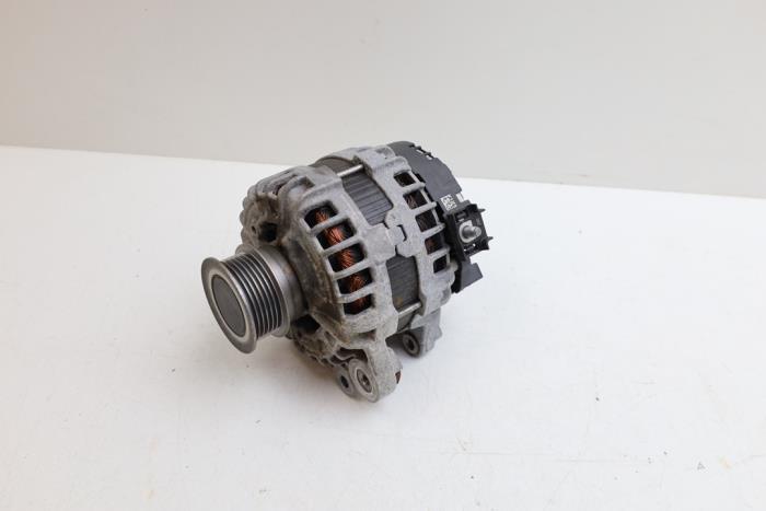 Gebruikte Dynamo Volvo V60 II (ZW) 2.0 T4 16V Prijs € 75,00 Margeregeling aangeboden door Auto Demontage Elferink B.V.
