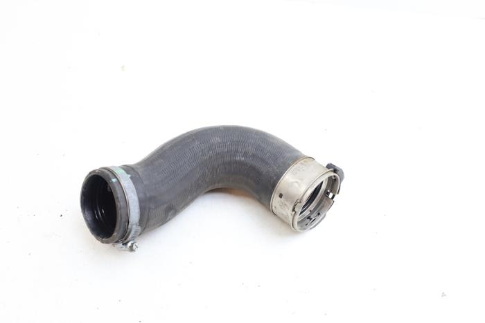 Gebruikte Intercooler Slang Volvo V60 II (ZW) 2.0 T4 16V Prijs € 35,00 Margeregeling aangeboden door Auto Demontage Elferink B.V.
