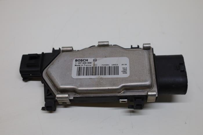 Gebruikte Computer Koeling Mercedes B (W246/W242) 1.8 B-180 CDI BlueEFFICIENCY 16V Prijs € 65,00 Margeregeling aangeboden door Auto Demontage Elferink B.V.