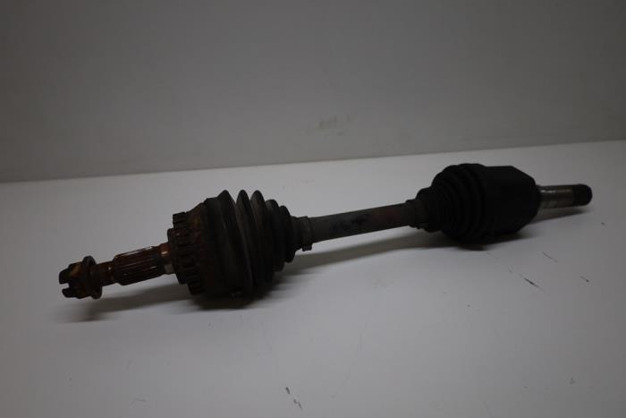 Gebruikte Aandrijfas rechts-voor Saab 9-5 Estate (YS3E) 2.3 Turbo 16V Aero TS Prijs € 75,00 Margeregeling aangeboden door Auto Demontage Elferink B.V.