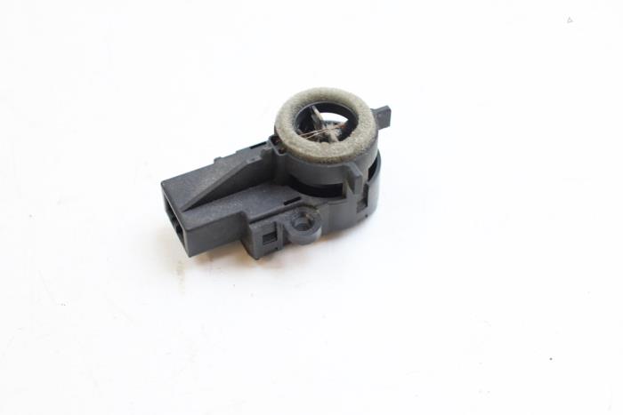 Gebruikte Sensor Temperatuur binnen Volvo V70 (BW) 2.0 D 16V Prijs € 35,00 Margeregeling aangeboden door Auto Demontage Elferink B.V.