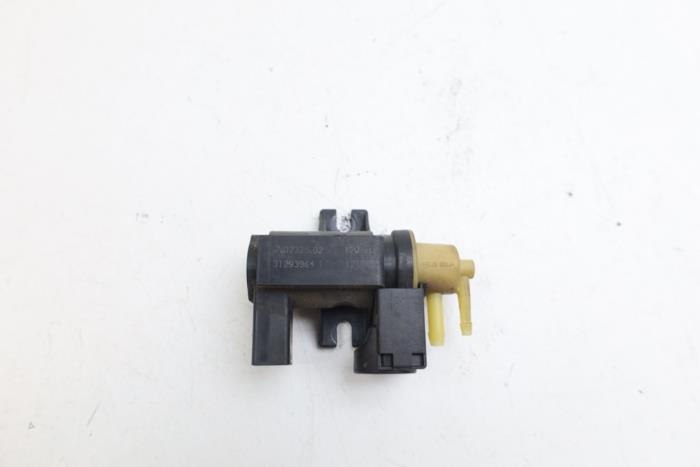 Gebruikte Turbodrukregelaar Volvo V70 (BW) 2.0 D3 20V Prijs € 25,00 Margeregeling aangeboden door Auto Demontage Elferink B.V.