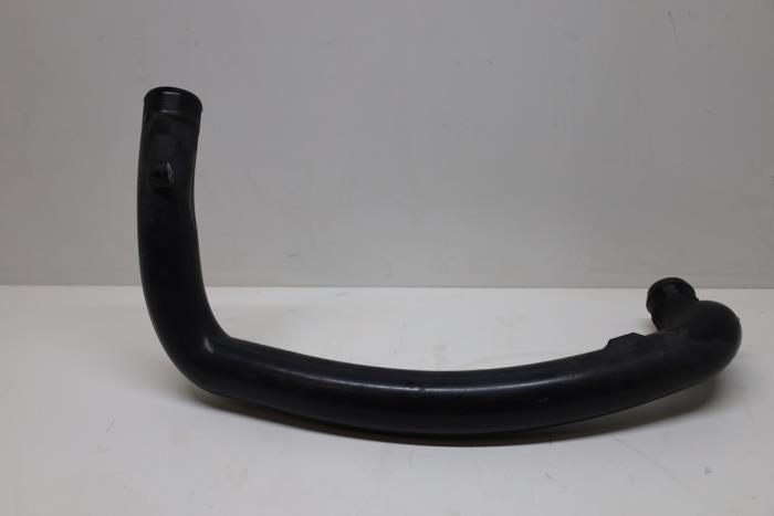 Gebruikte Intercooler Buis Volvo XC70 (SZ) XC70 2.4 T 20V Prijs € 75,00 Margeregeling aangeboden door Auto Demontage Elferink B.V.