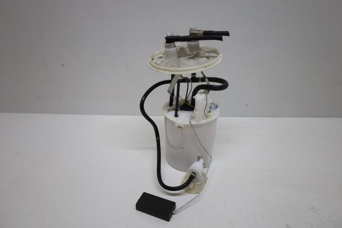 Gebruikte Tank element Pomp Saab 9-5 Estate (YS3E) 2.0t 16V Prijs € 40,00 Margeregeling aangeboden door Auto Demontage Elferink B.V.