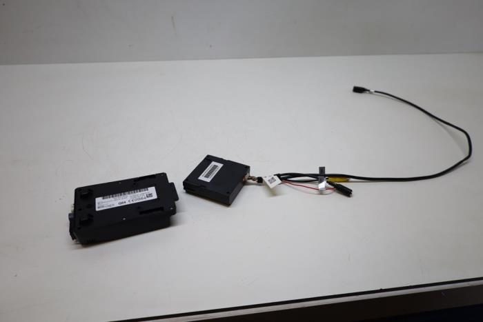 Gebruikte Computer Diversen Mercedes C (W204) 1.8 C-200 CGI 16V Prijs € 45,00 Margeregeling aangeboden door Auto Demontage Elferink B.V.